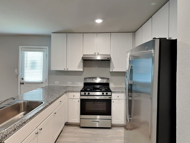 Building Photo - 14927 Watson Mill