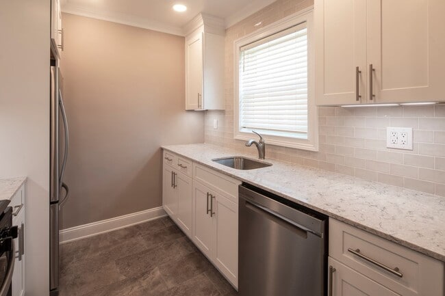 Interior Photo - Leonia Manor: In-Unit Washer & Dryer, Heat, Hot & Cold Water Included, Cat & Dog Friendly, and Wa...