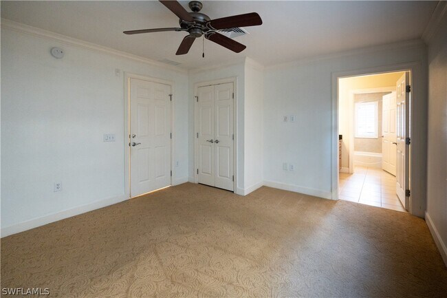 Foto del edificio - 1362 Centre Ct Ridge Dr