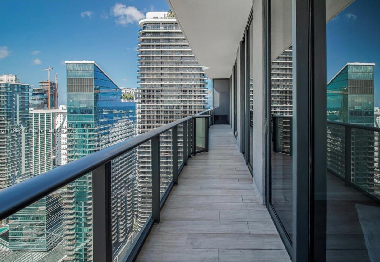 Foto principal - 55 SW 9th St