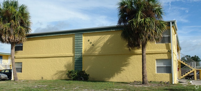 Building Photo - Ixoria Condominiums