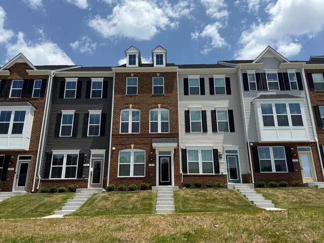 Building Photo - 145 Spring Gate Ln