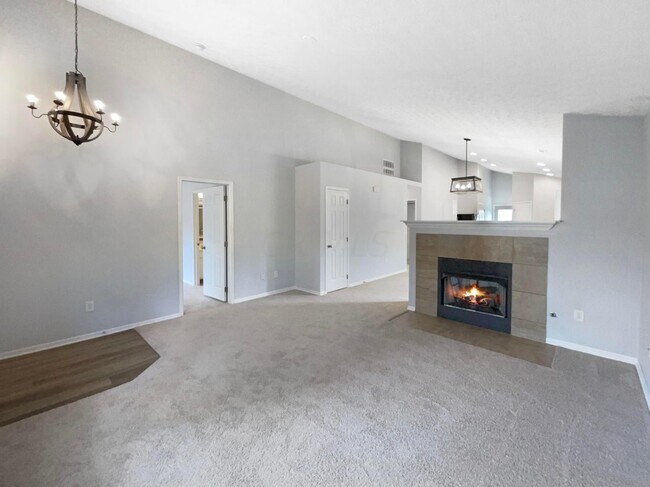 Foto del edificio - 9296 Polaris Green Dr