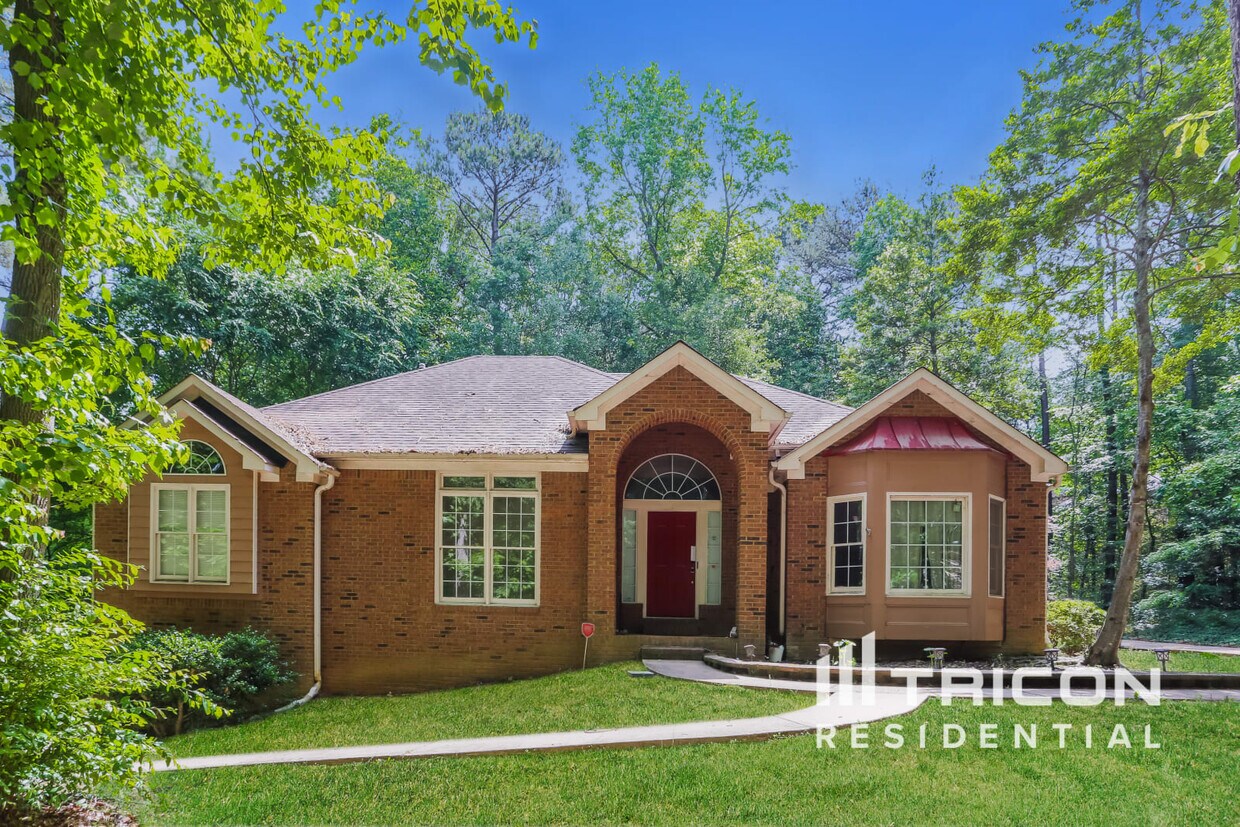 Foto principal - 190 Longwood Dr