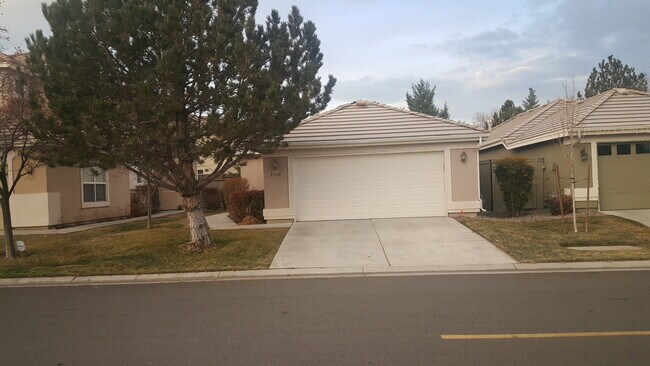 Foto del edificio - 2 bedroom 2 bath home, 2 car garage, in So...