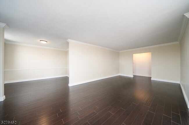 Foto del edificio - 530 Valley Rd