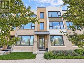 Building Photo - 211 Squire Cres