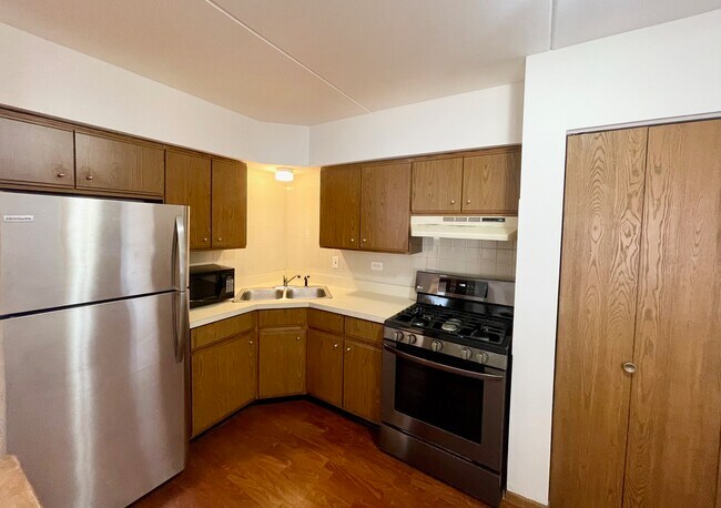 Foto del edificio - 8630 Sayre Ave