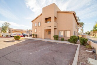 Building Photo - 1406 W Emerald Ave