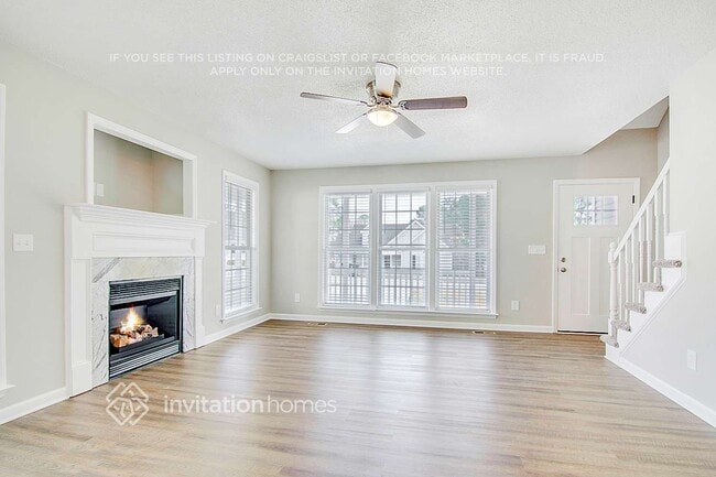 Building Photo - 201 Zircon Ln