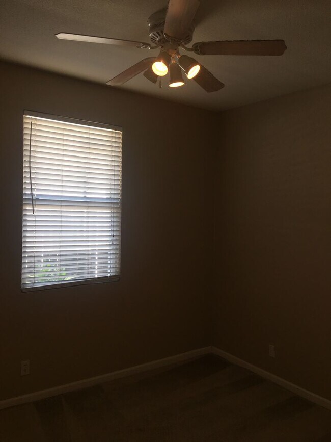 Foto del edificio - Move-In Special: 1/2 Off First Months Rent