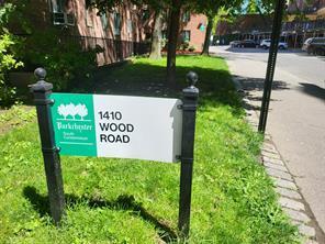 Foto del edificio - 1410 Wood Rd