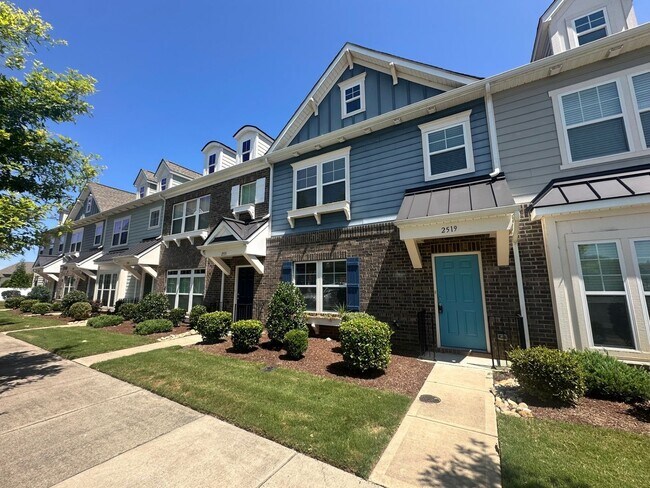 Foto del edificio - 2-Car Bonterra Townhome