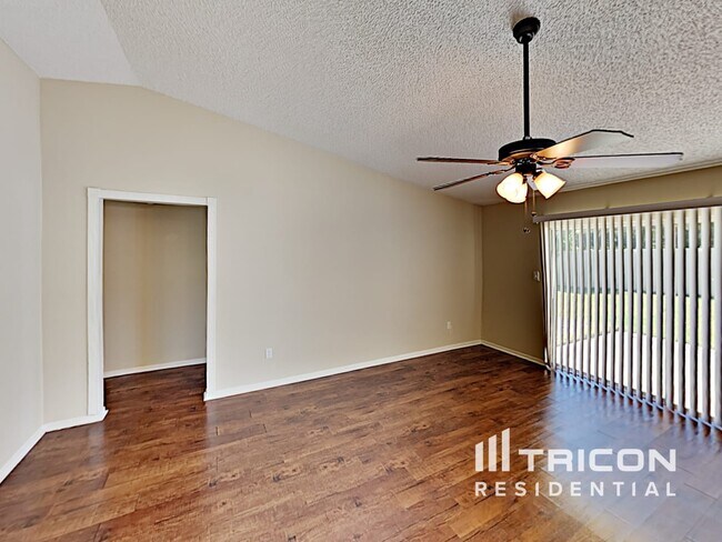 Building Photo - 3004 Annadale Circle Brandon FL