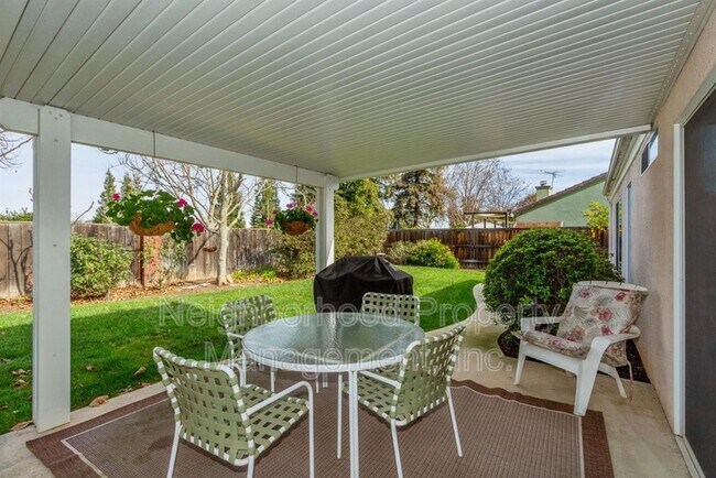 2326 e jordan fresno ca