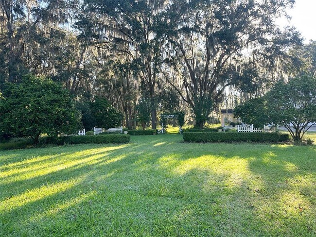Foto del edificio - 6425 NW 202nd Pl