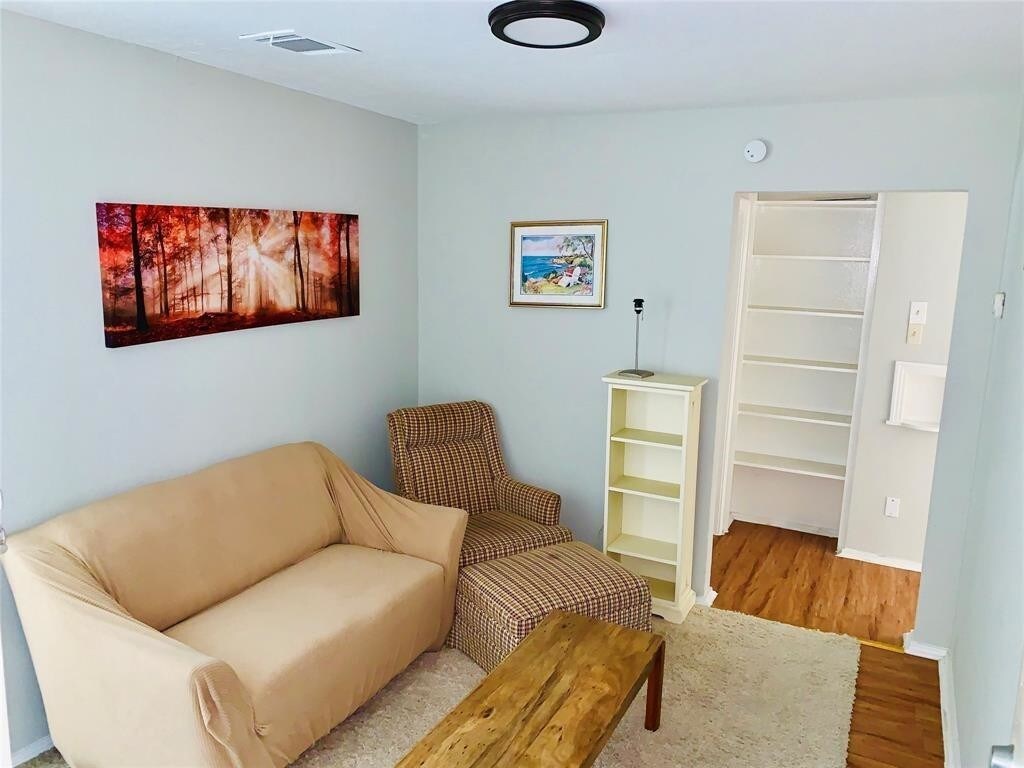 Foto principal - 2811 Rosedale St