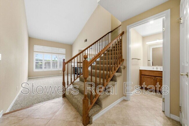 Foto del edificio - 350 Bellflower Dr