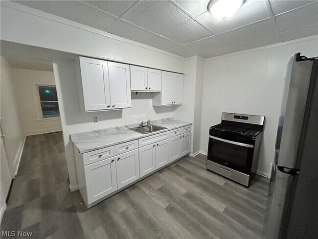 Foto del edificio - 2232 W 103rd St