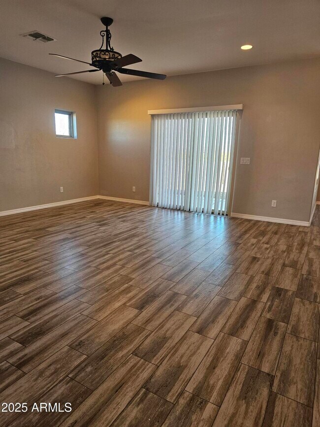 Foto del edificio - 7810 E Sky Island Pl