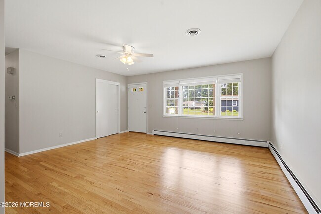 Foto del edificio - 943 Edgebrook Dr N