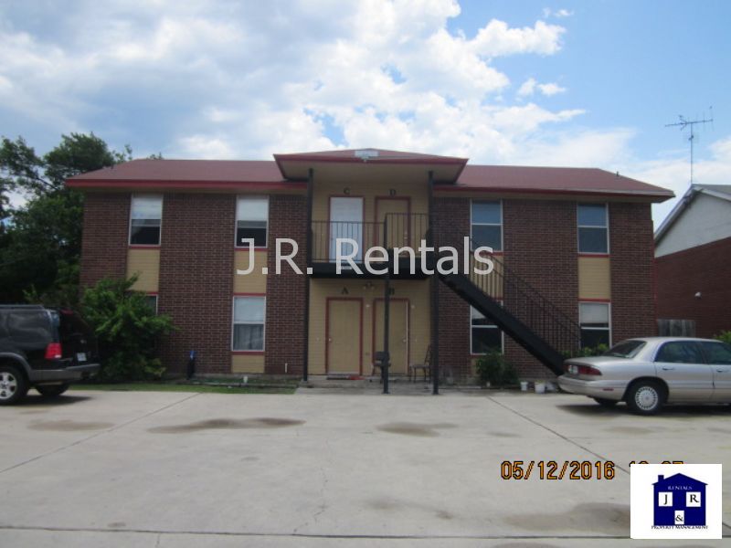 Primary Photo - 1704 Benttree Dr
