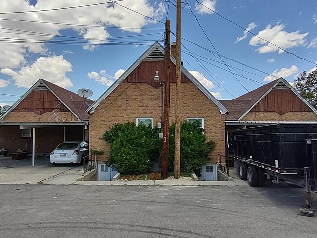 Building Photo - 210 E 4800 S