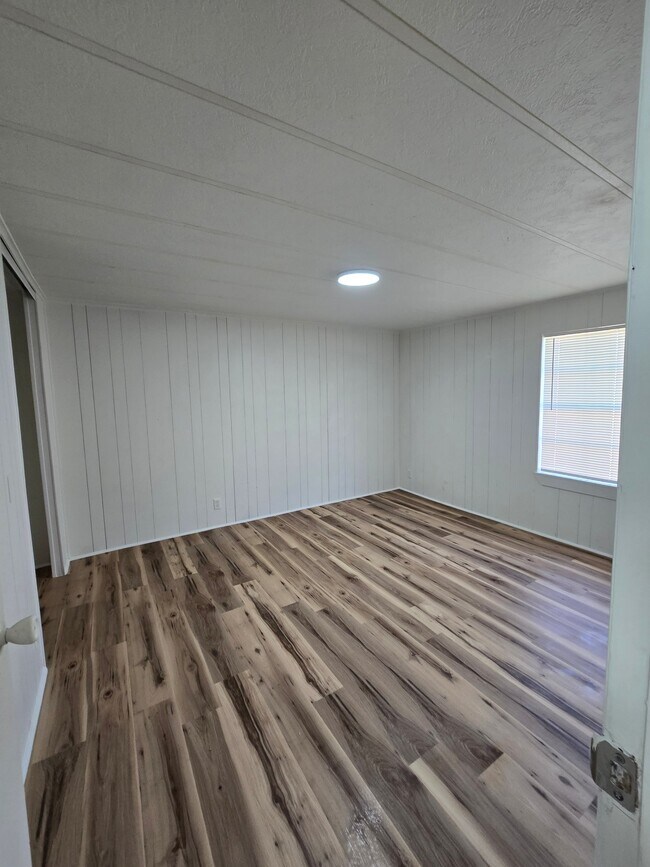 Foto del edificio - 216 N Carpenter St