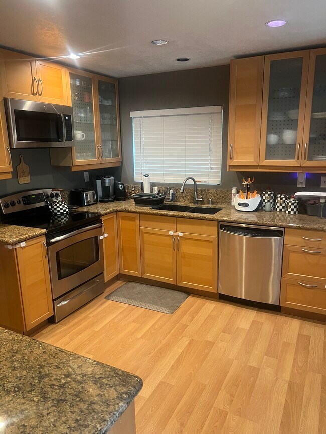 Foto del edificio - 5543 Adobe Falls Rd