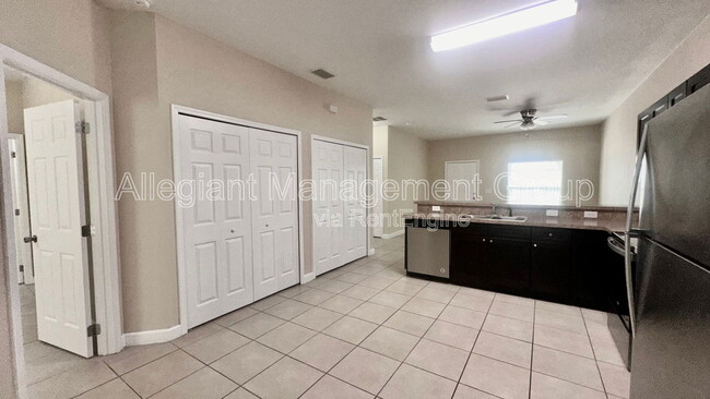 Building Photo - 1109 Najac Ln