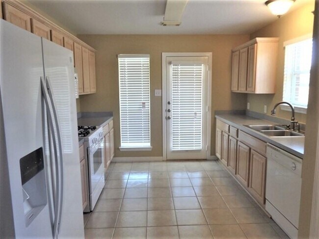 Foto del edificio - 5118 Chasewood Dr