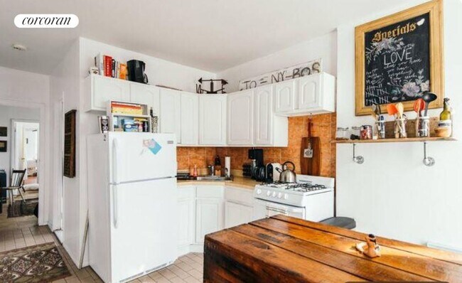 Foto del edificio - 118 St Nicholas Ave