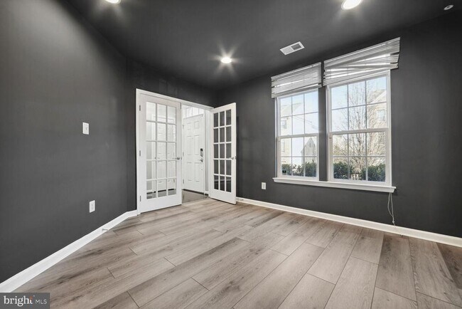 Building Photo - 2289 Merseyside Dr
