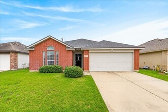 Building Photo - 3810 Los Arroyos Dr