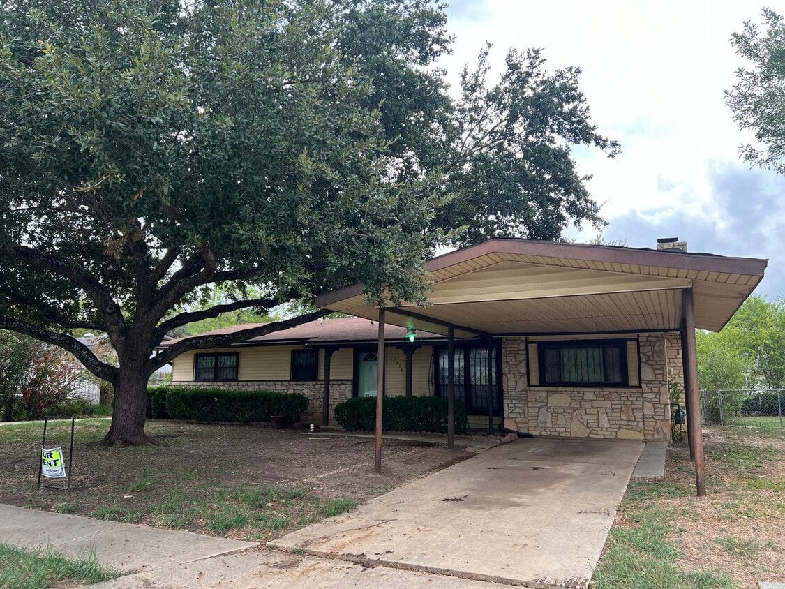 7134 Timbercreek Dr, San Antonio, TX 78227 House Rental in San