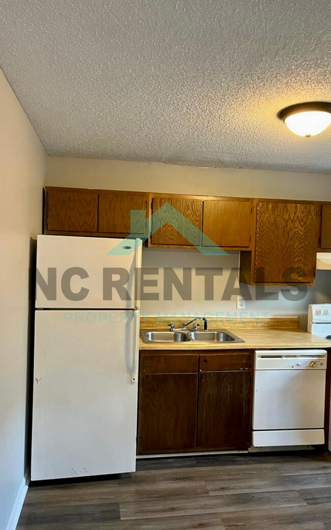 Foto del edificio - 2401 Markwood Ln SE