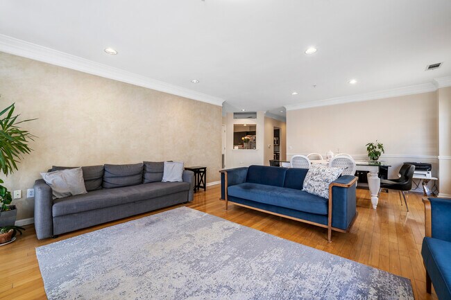 Foto del edificio - 3334 Peachtree Rd NE