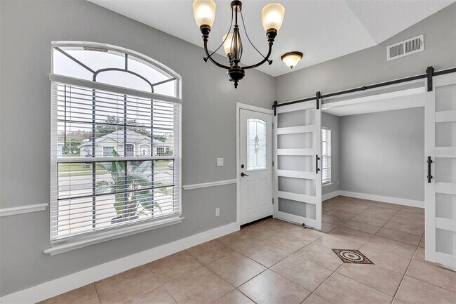 Building Photo - 7686 Pine Fork Dr