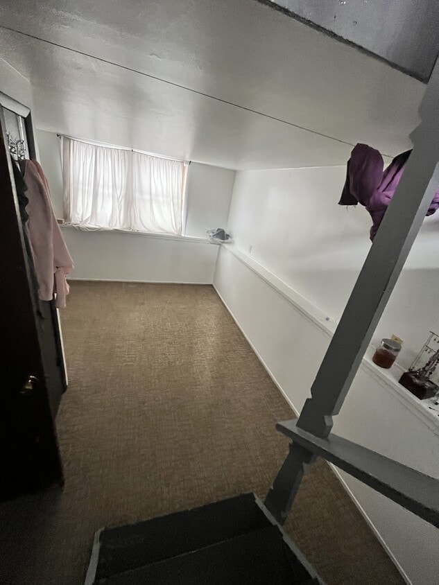 BEDROOM - 906 Superior St