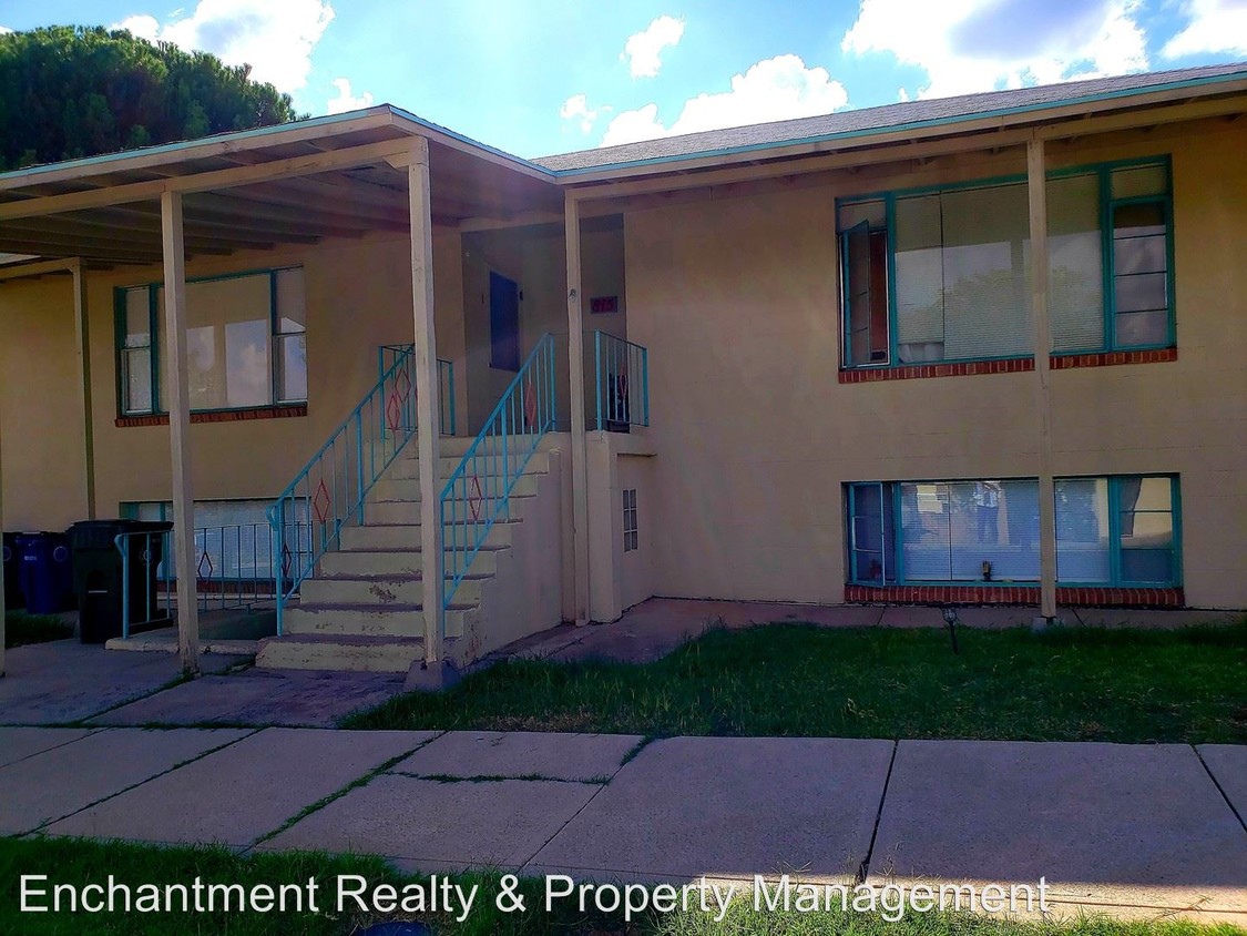 Primary Photo - 815 N A St