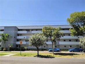 Building Photo - 3600 NE 170th St