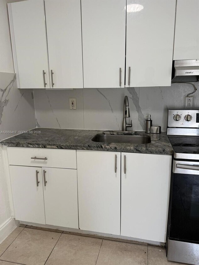 Foto del edificio - 2580 NE 182nd Terrace