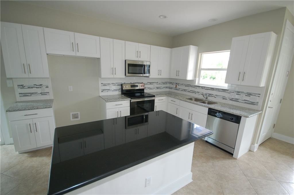 Primary Photo - Spring Street Townhomes
