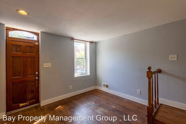 Building Photo - 2 br, 1.5 bath House - 1037 W Barre St