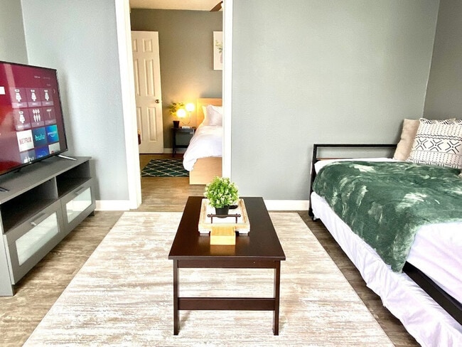 Building Photo - 1804 Morgan Ave