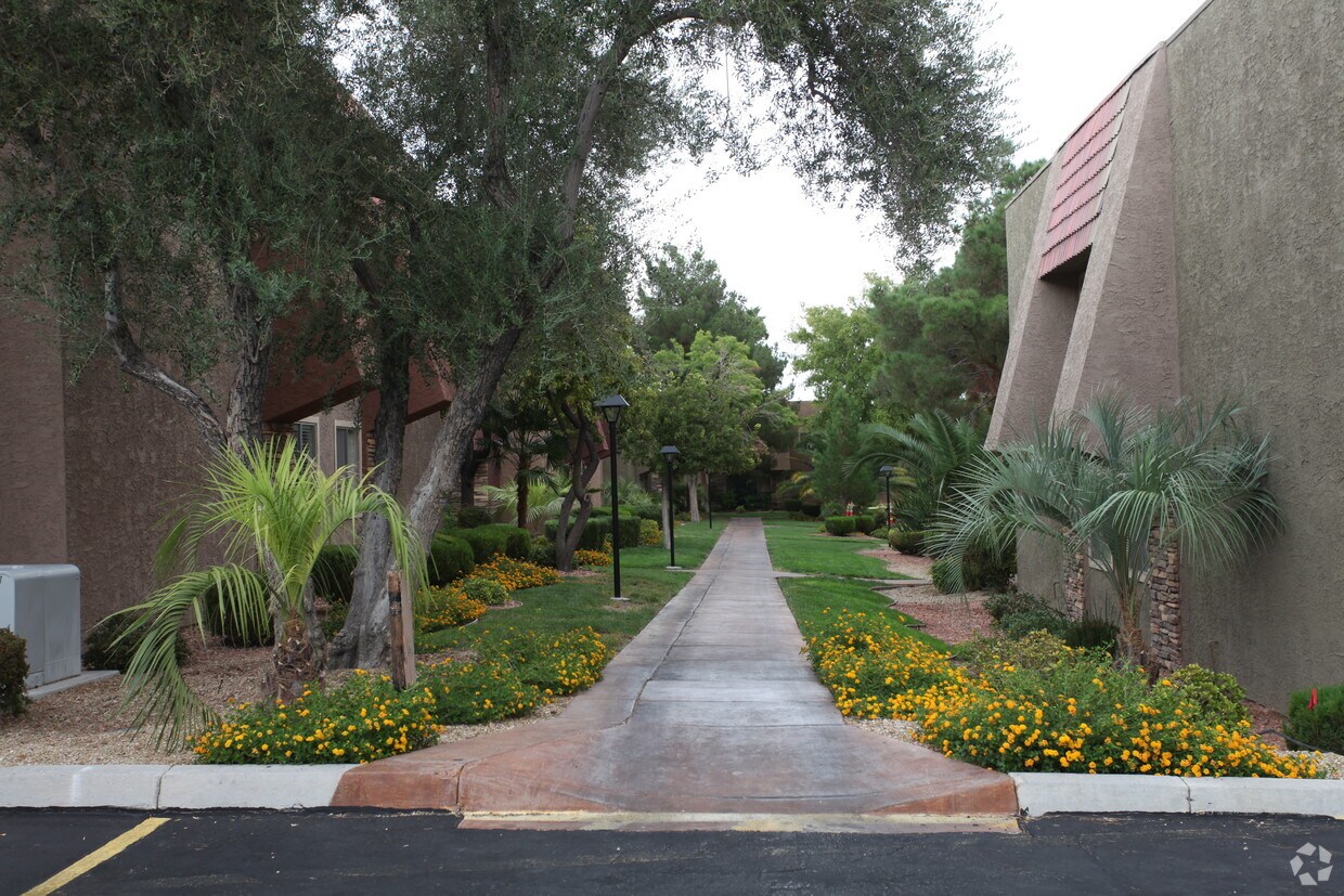 Bella Vita Apartments in Las Vegas, NV