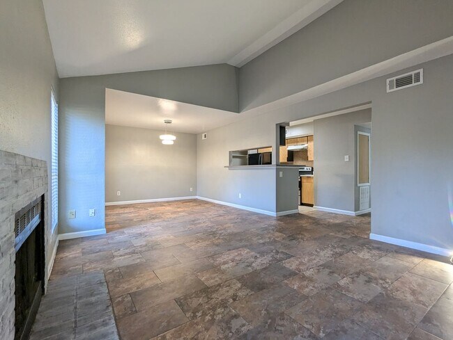 Foto del edificio - 7200 W T C Jester Blvd