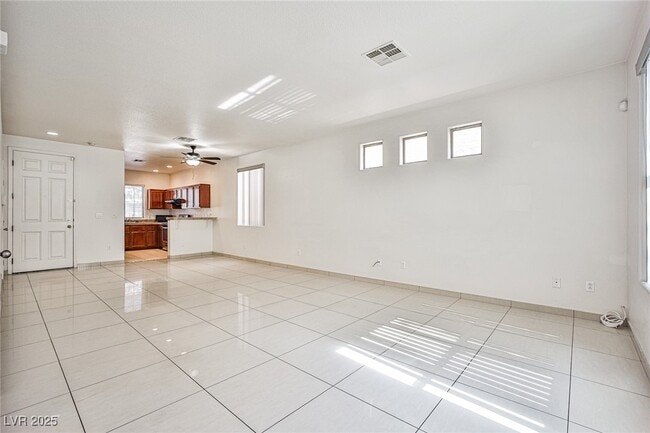 Building Photo - 4218 S Sugar Dr