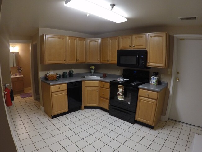 Photo - 904 South St Apartment