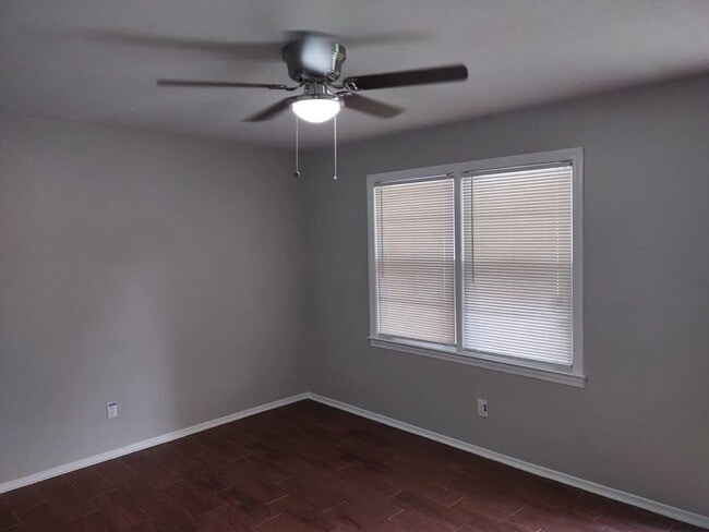 Building Photo - 4707 Wellborn Dr